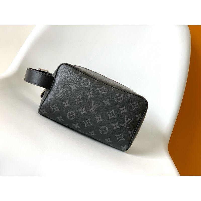 M83113 Trousse Toilette Locker Dopp Kit