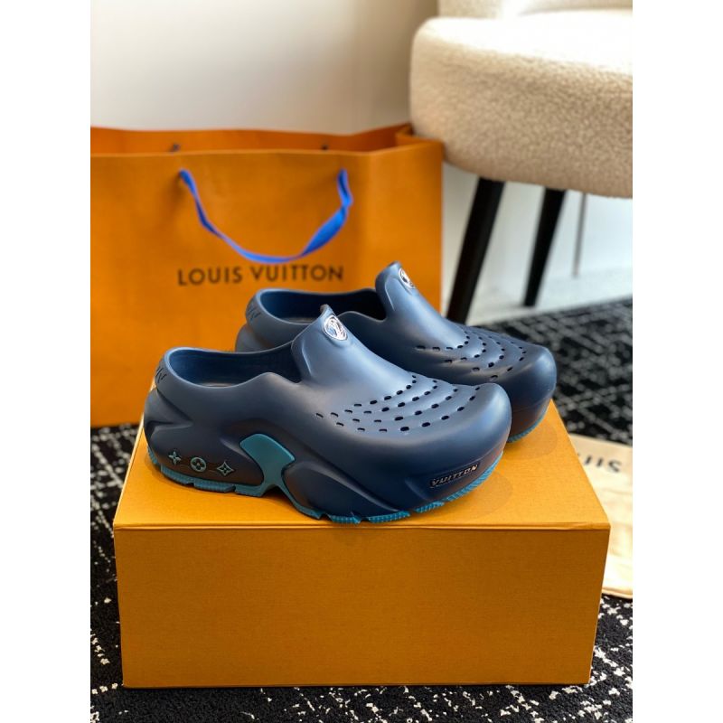 LV shark Clog , Size 39-45