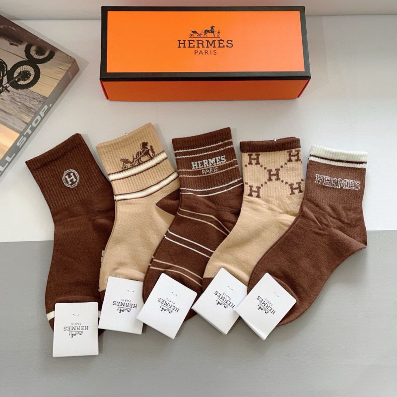 Hermes socks ( 5 pairs)